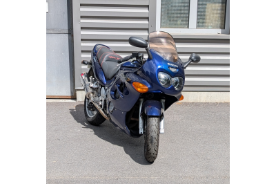 SUZUKI GSX 750 F