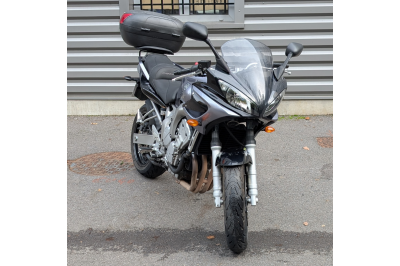 YAMAHA FZ6 600 FAZER